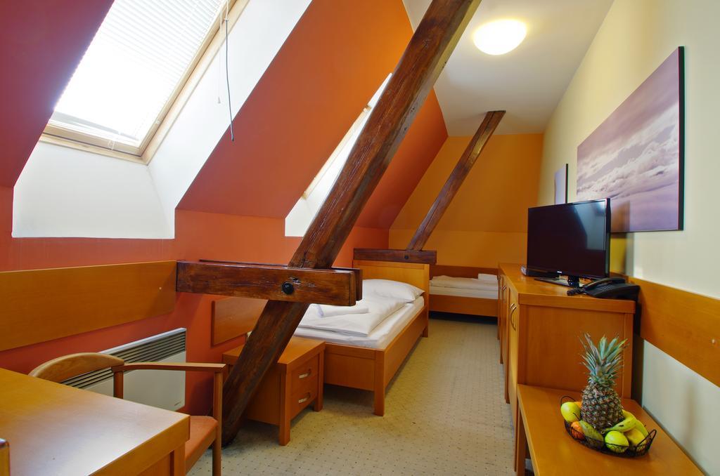 Hotel U Leva Levoča الغرفة الصورة